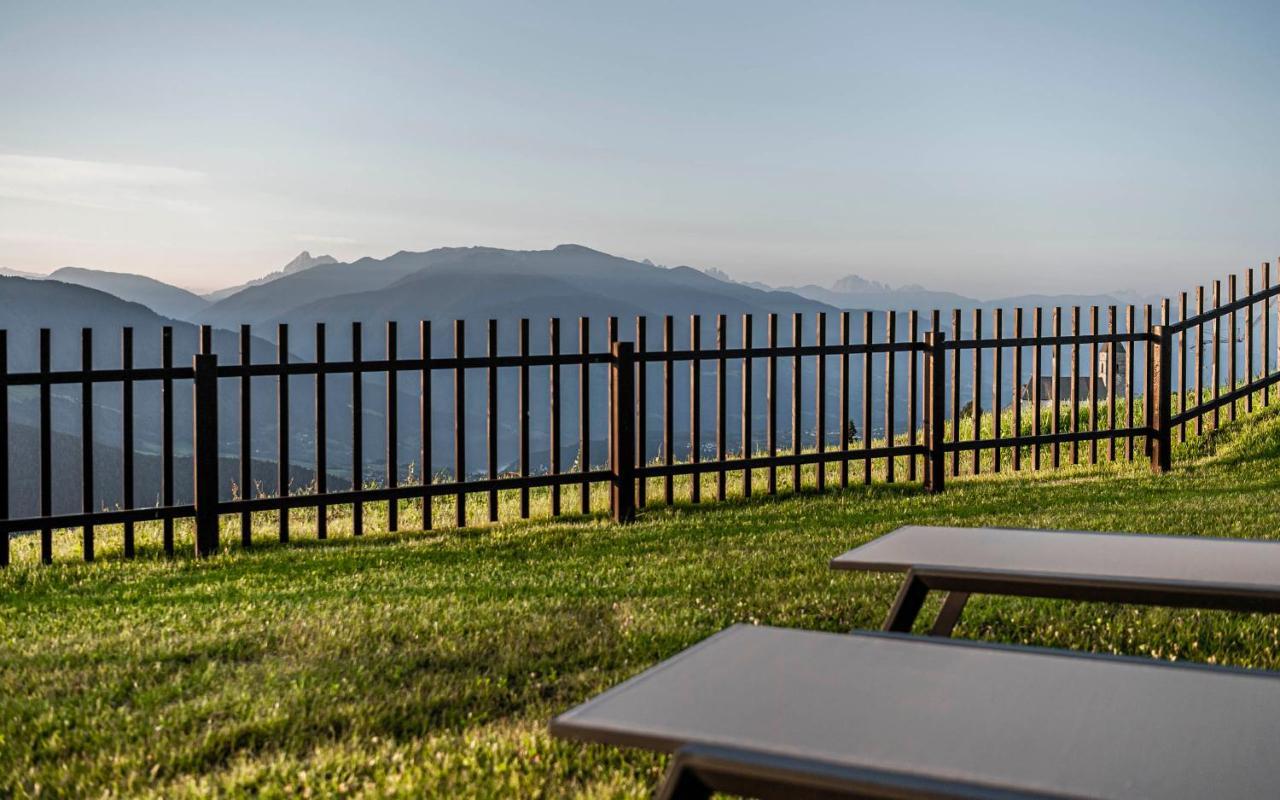 Aparthotel Panorama Living Dolomites Maranza Luaran gambar